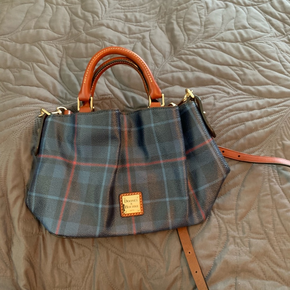 dooney and bourke bucket crossbody